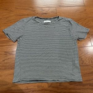 Abercrombie & Fitch t shirt